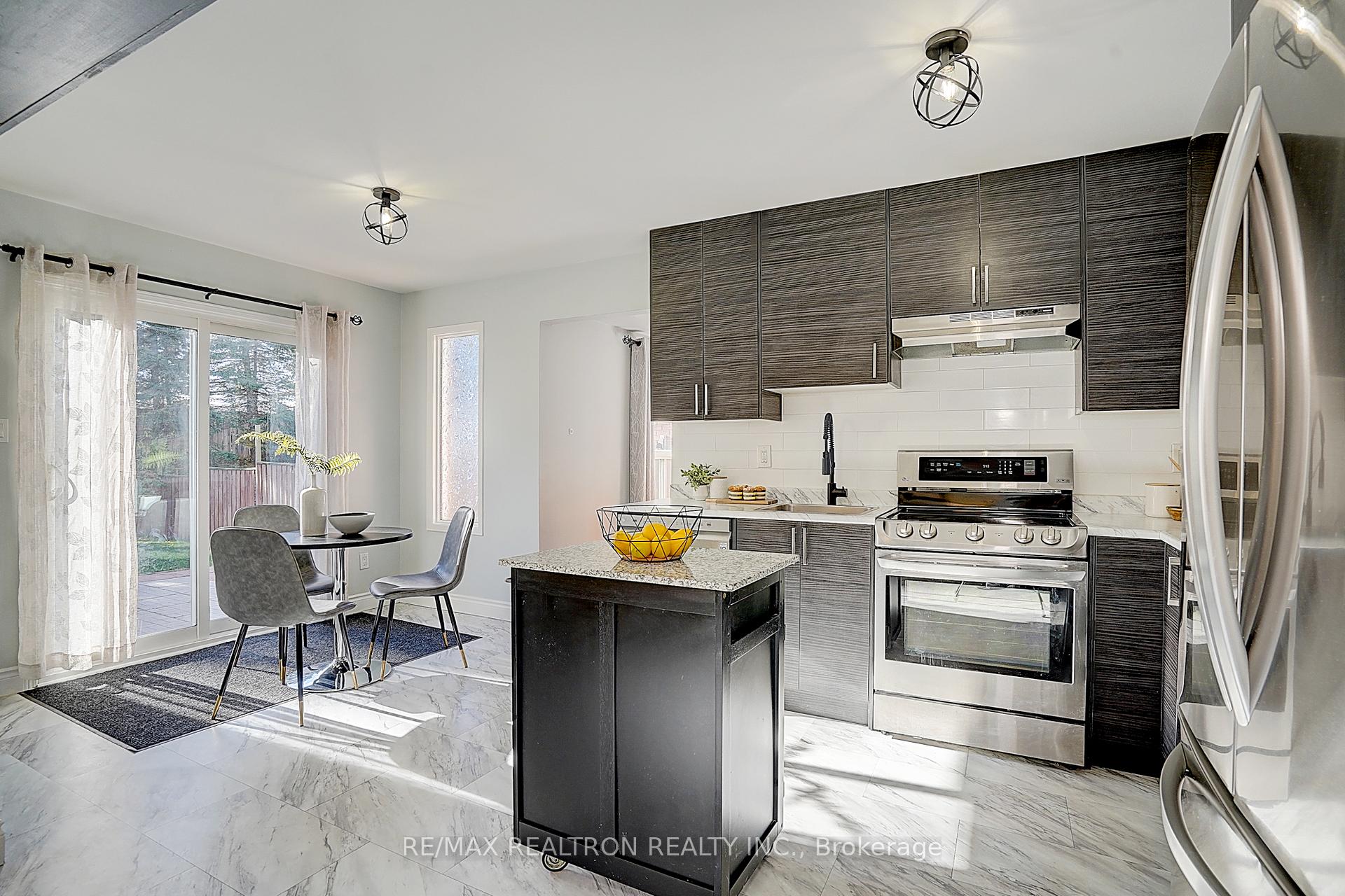 Photo 16 of 43 Quance Street, Barrie, Holly — HOMEH