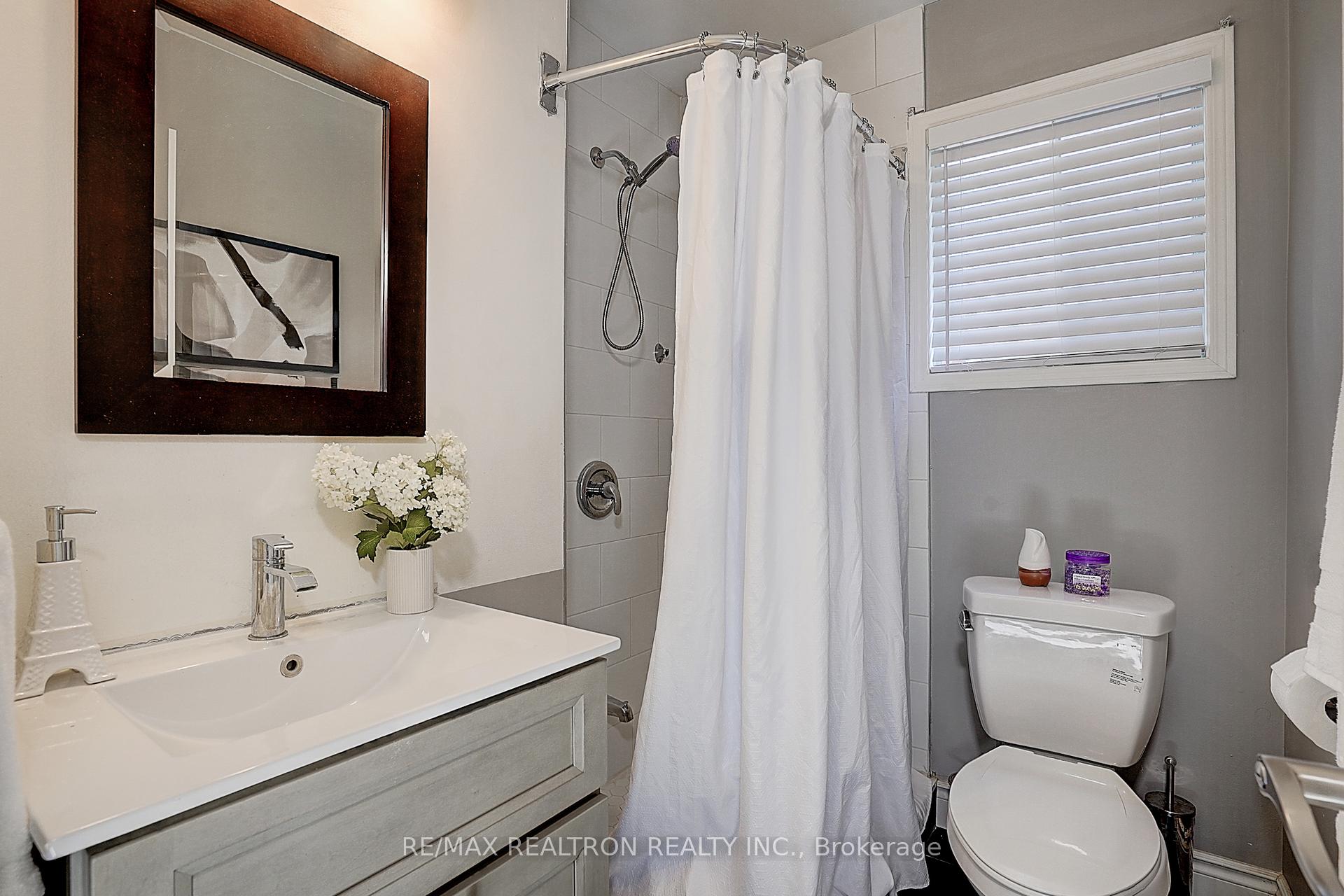 Photo 21 of 43 Quance Street, Barrie, Holly — HOMEH