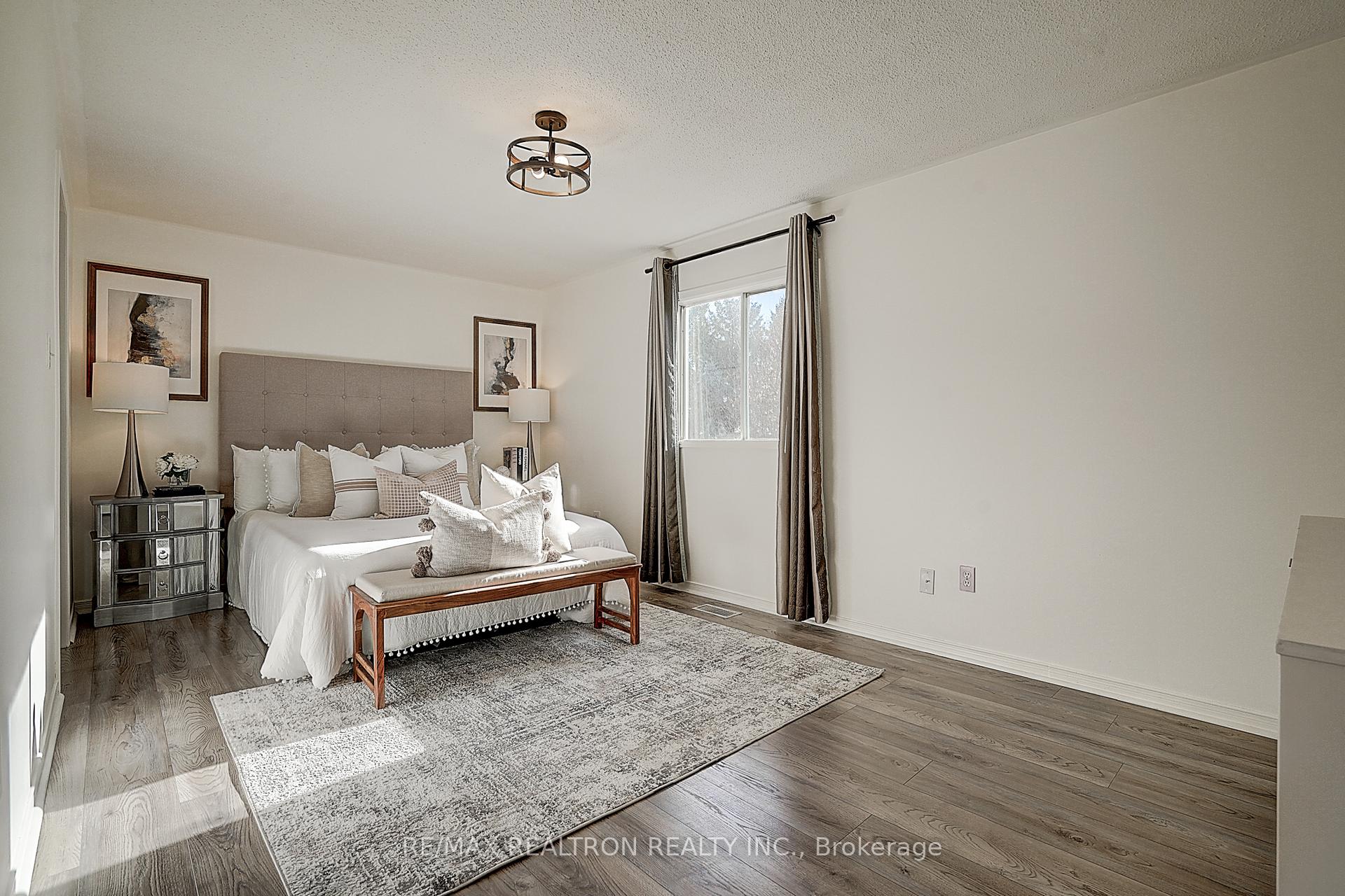 Photo 23 of 43 Quance Street, Barrie, Holly — HOMEH