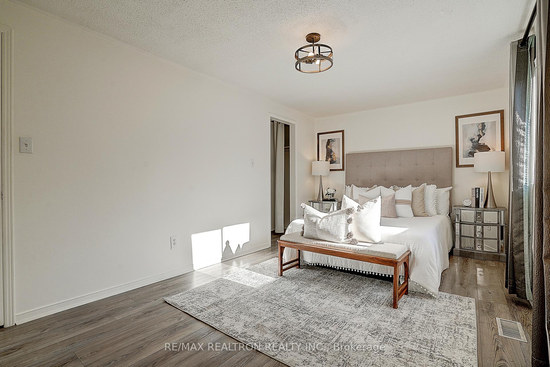 Photo 24 of 43 Quance Street, Barrie, Holly — HOMEH