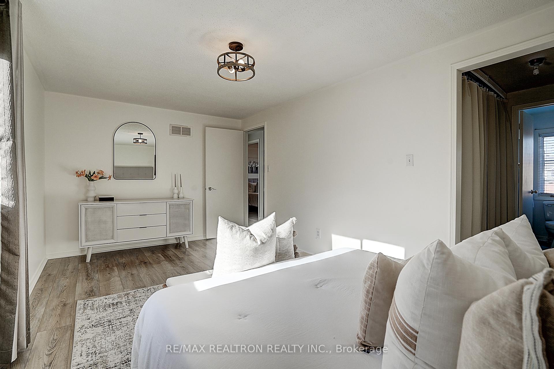 Photo 25 of 43 Quance Street, Barrie, Holly — HOMEH