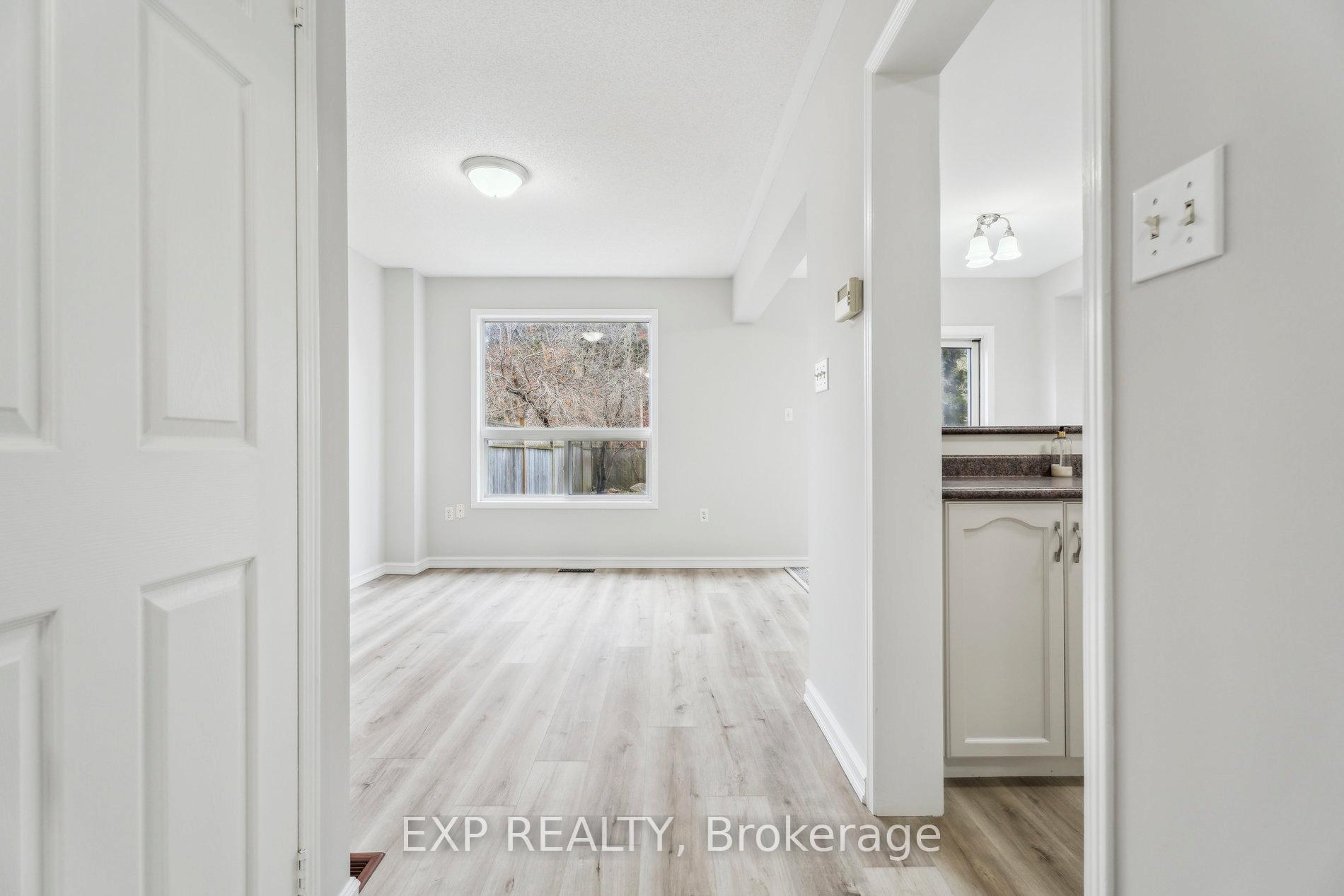 Photo 7 of 6 Huitema Court, Barrie, Holly — HOMEH