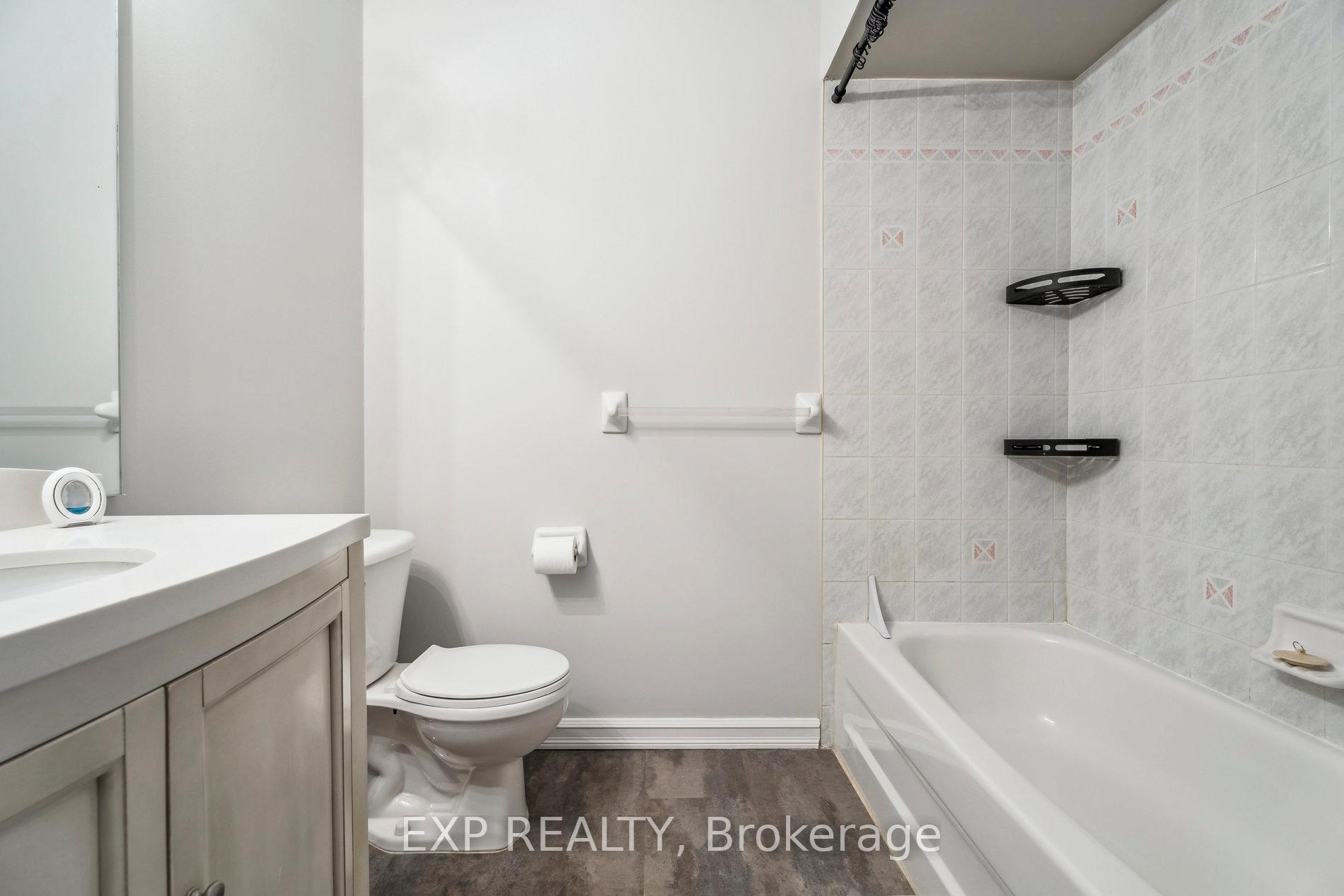 Photo 18 of 6 Huitema Court, Barrie, Holly — HOMEH