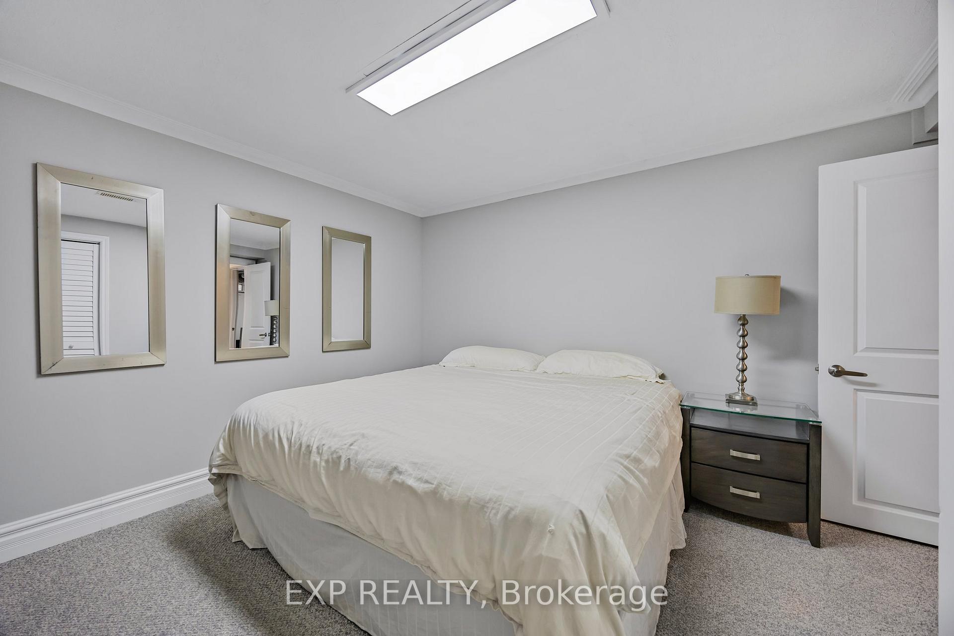 Photo 21 of 7 Howard Crescent, Barrie, Wellington — HOMEH