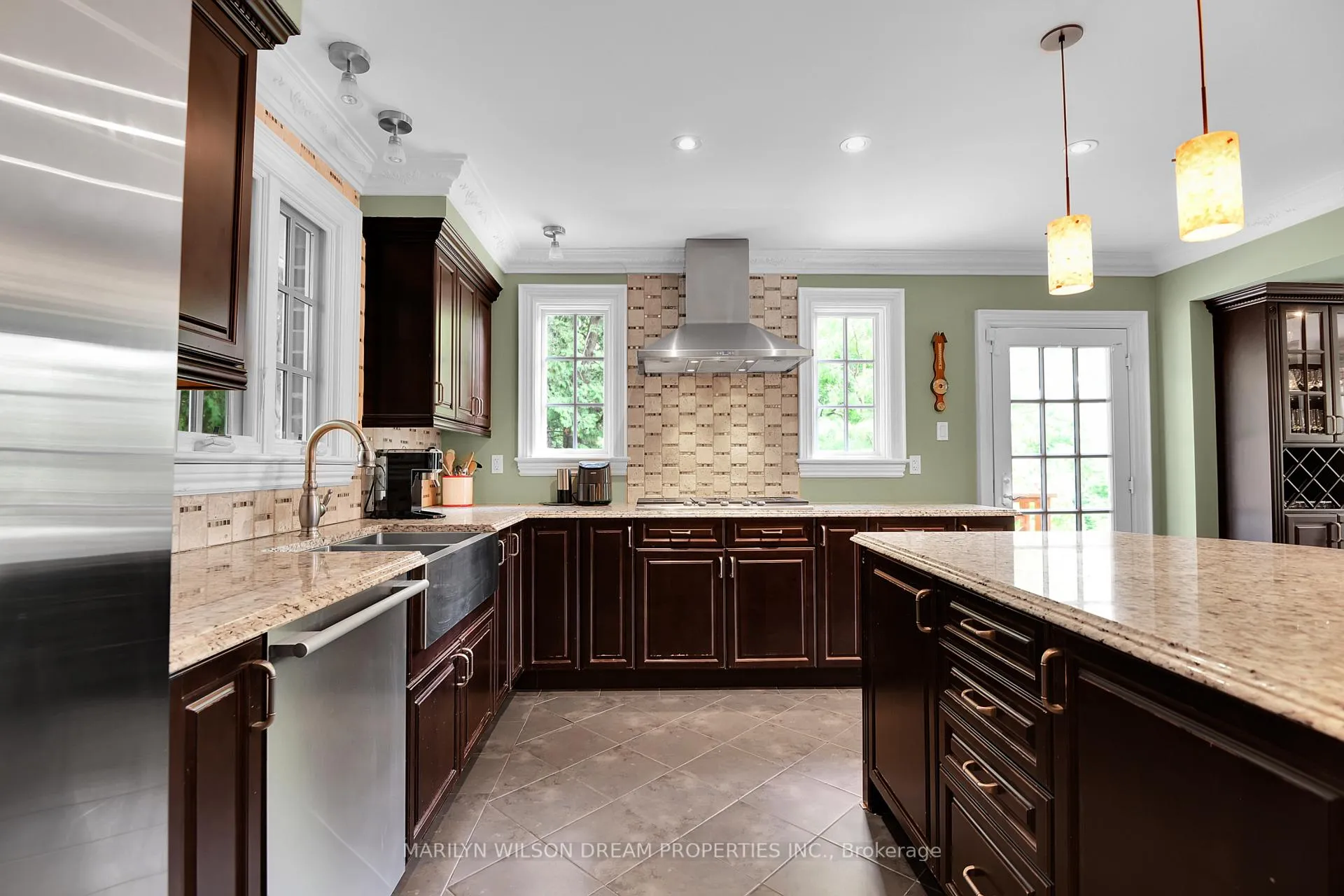 Photo 26 of 211 Northcote Place, Ottawa, Rockcliffe — HOMEH