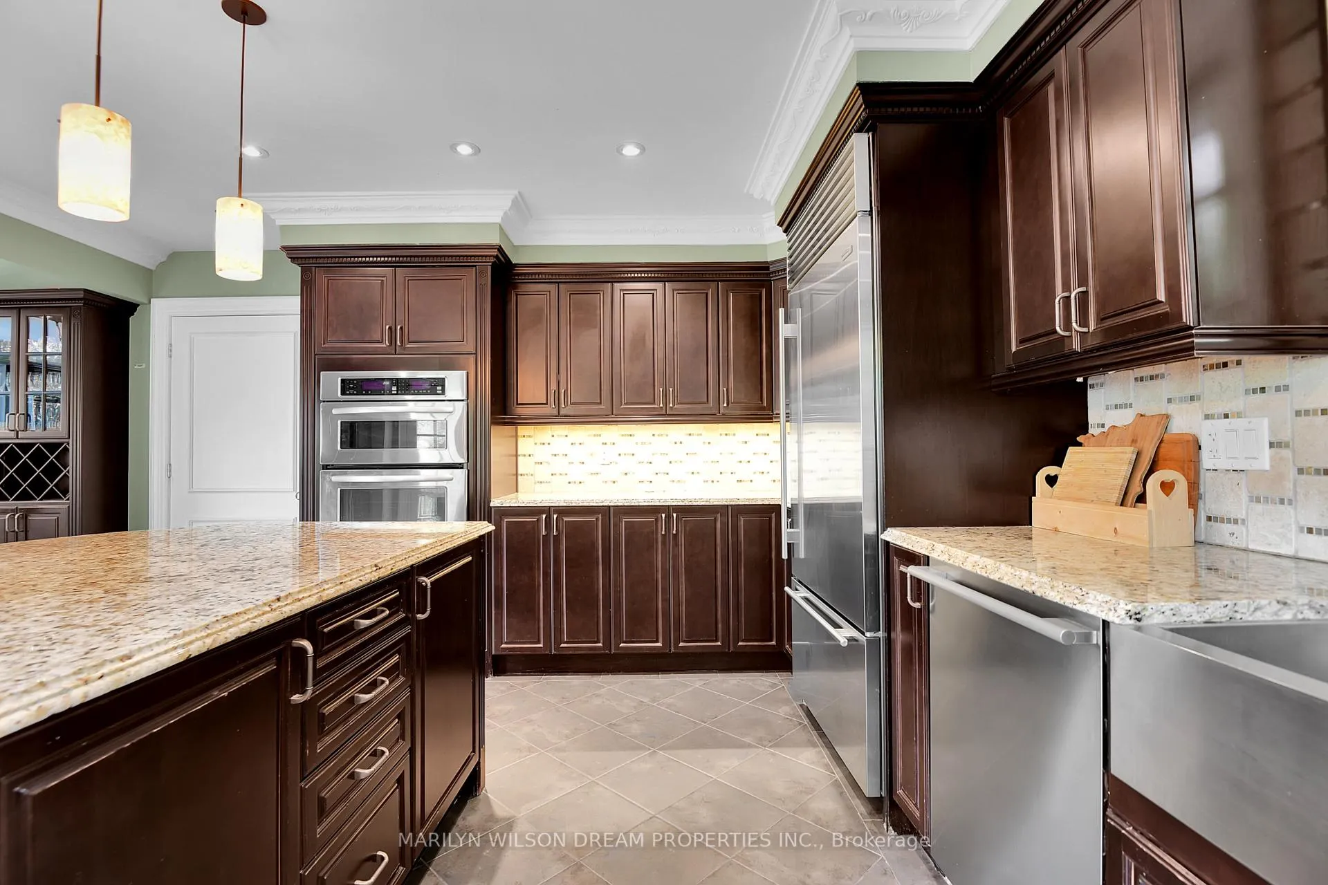 Photo 27 of 211 Northcote Place, Ottawa, Rockcliffe — HOMEH