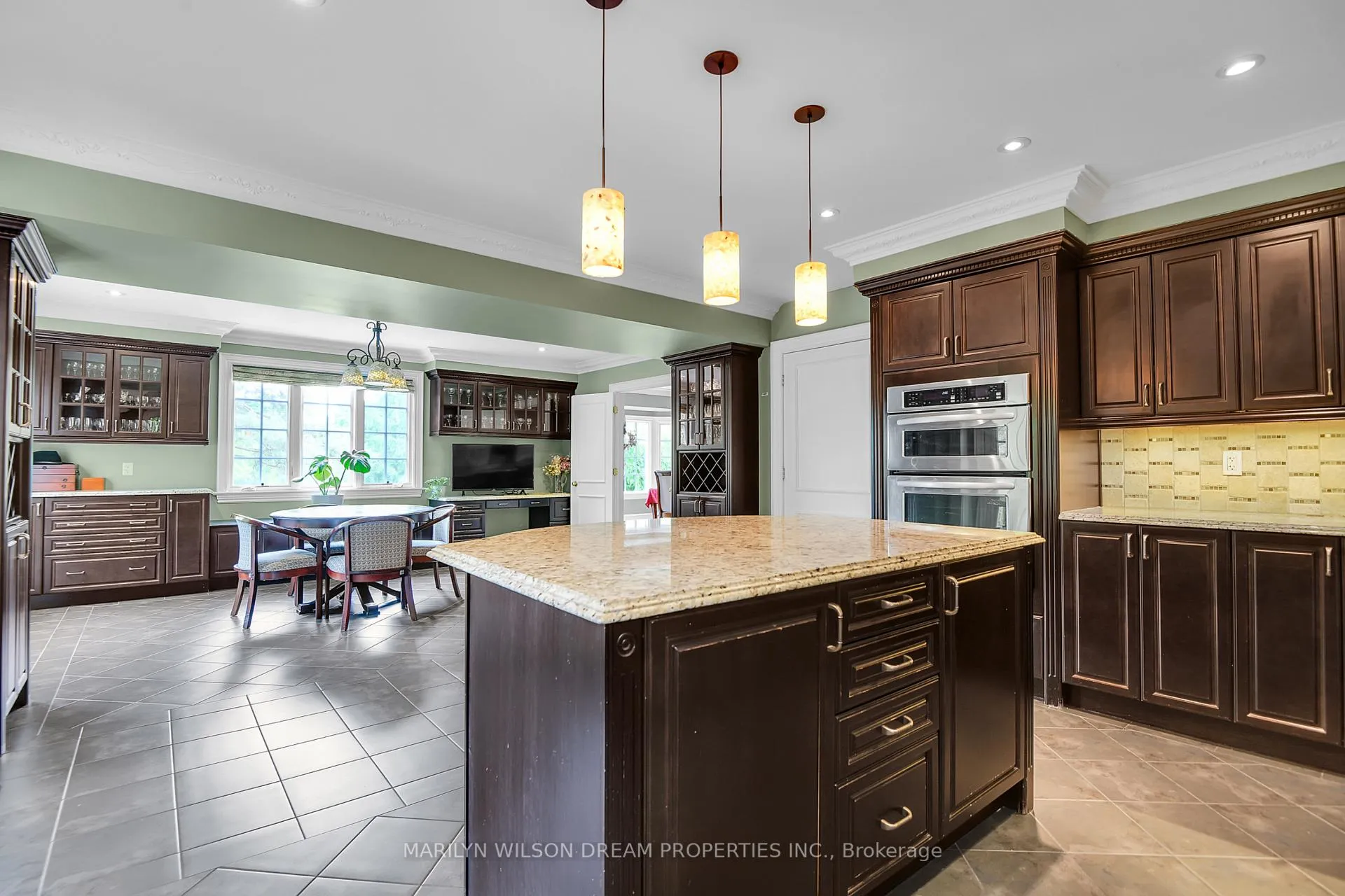 Photo 28 of 211 Northcote Place, Ottawa, Rockcliffe — HOMEH