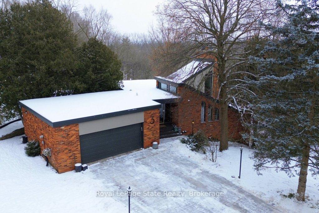 Photo 1 of 3 Harvest Court, Hamilton, Greensville — HOMEH