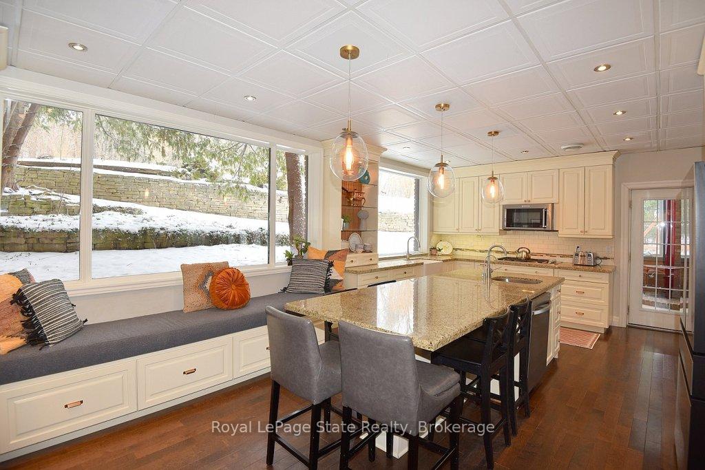 Photo 19 of 3 Harvest Court, Hamilton, Greensville — HOMEH