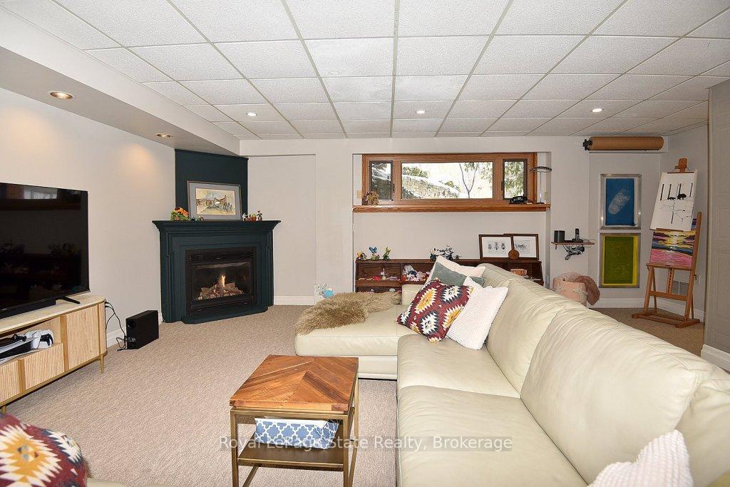Photo 26 of 3 Harvest Court, Hamilton, Greensville — HOMEH