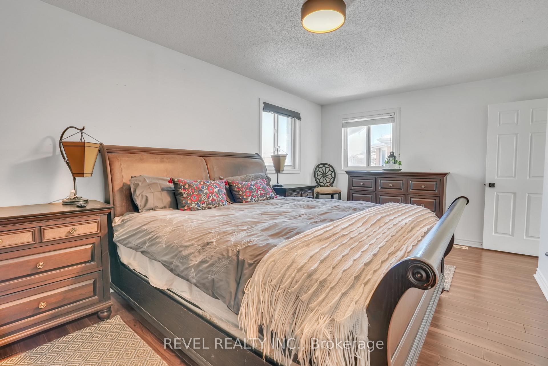 Photo 18 of 152 Esther Drive, Barrie, Painswick South — HOMEH