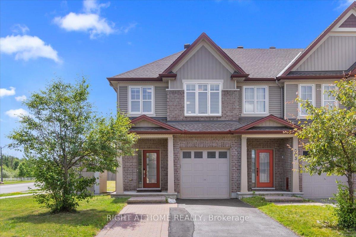 Photo 3 of 601 Willowmere Way, Ottawa, Blossom Park/Kemp Park/Findlay Creek — HOMEH