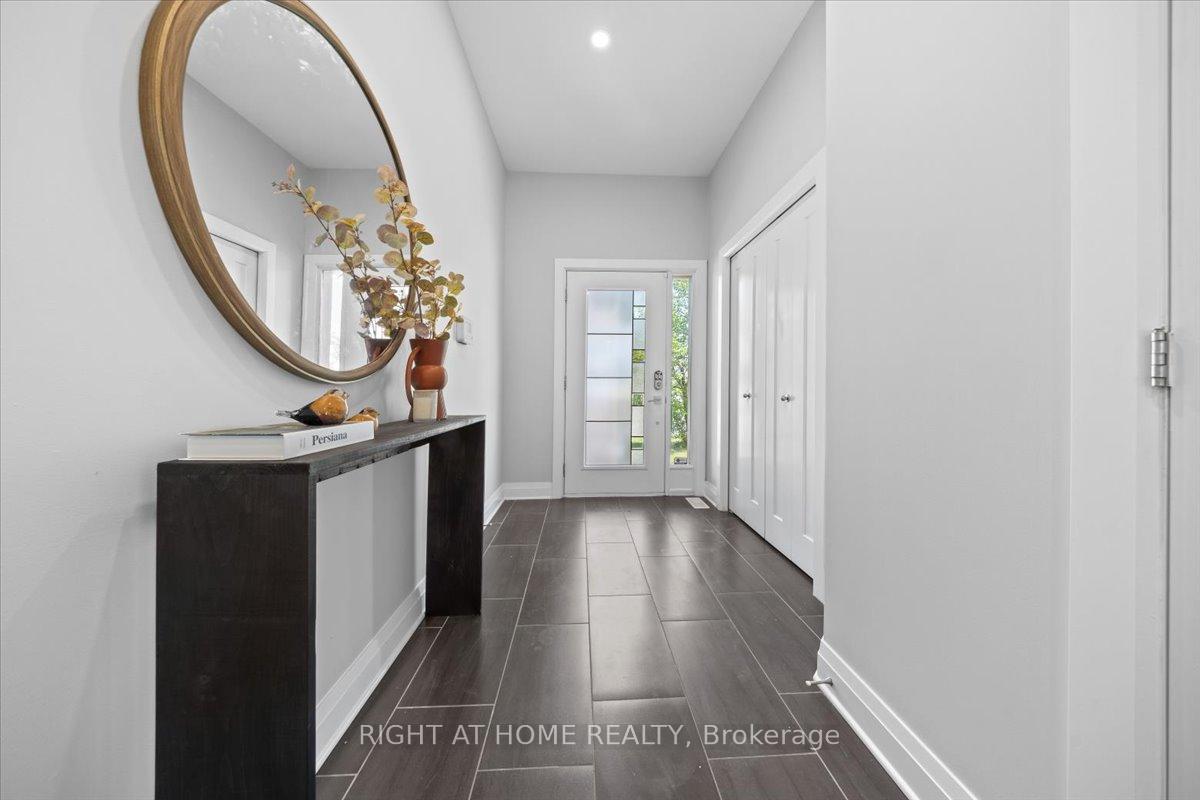 Photo 2 of 601 Willowmere Way, Ottawa, Blossom Park/Kemp Park/Findlay Creek — HOMEH