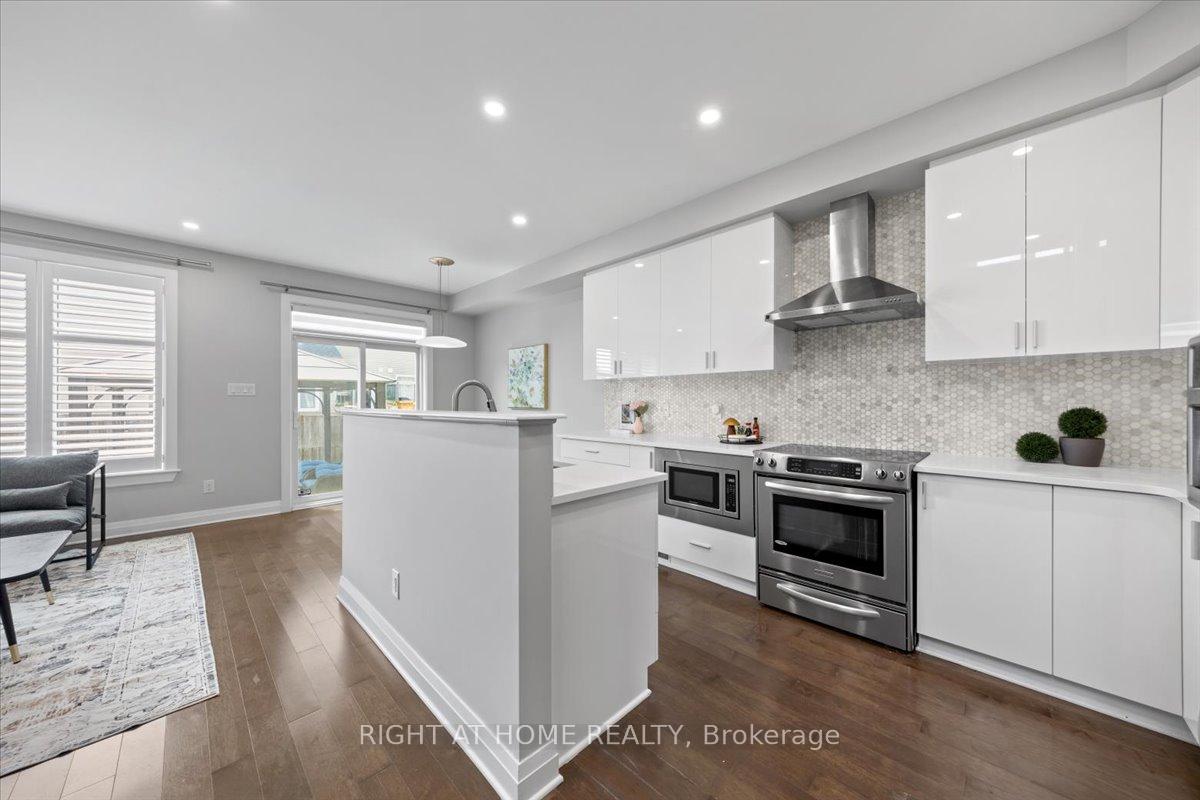 Photo 13 of 601 Willowmere Way, Ottawa, Blossom Park/Kemp Park/Findlay Creek — HOMEH