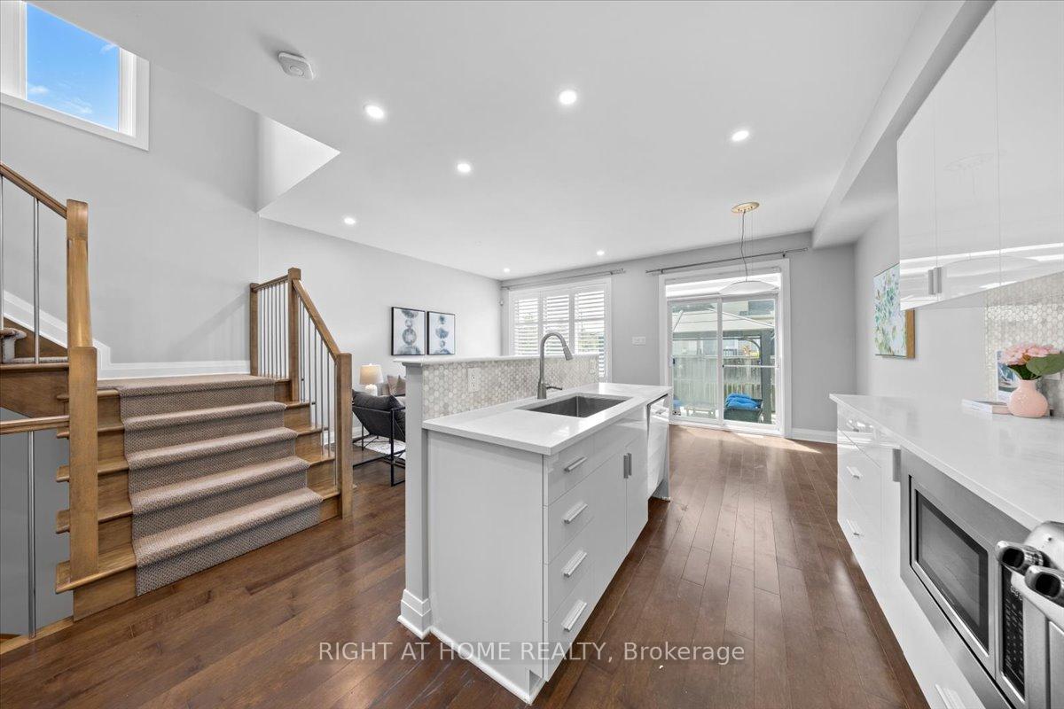 Photo 11 of 601 Willowmere Way, Ottawa, Blossom Park/Kemp Park/Findlay Creek — HOMEH