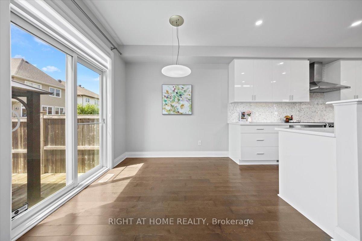 Photo 15 of 601 Willowmere Way, Ottawa, Blossom Park/Kemp Park/Findlay Creek — HOMEH