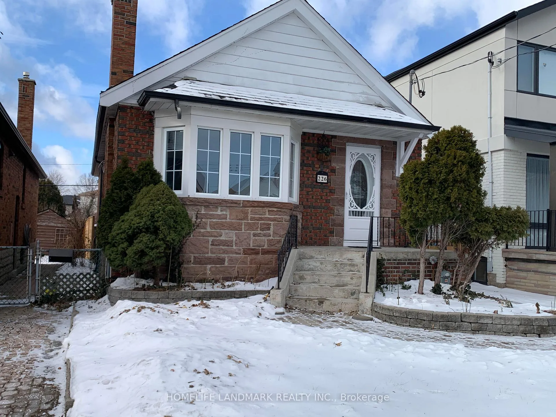 Photo 2 of 226 Donlands Avenue, Toronto, Danforth Village-East York — HOMEH