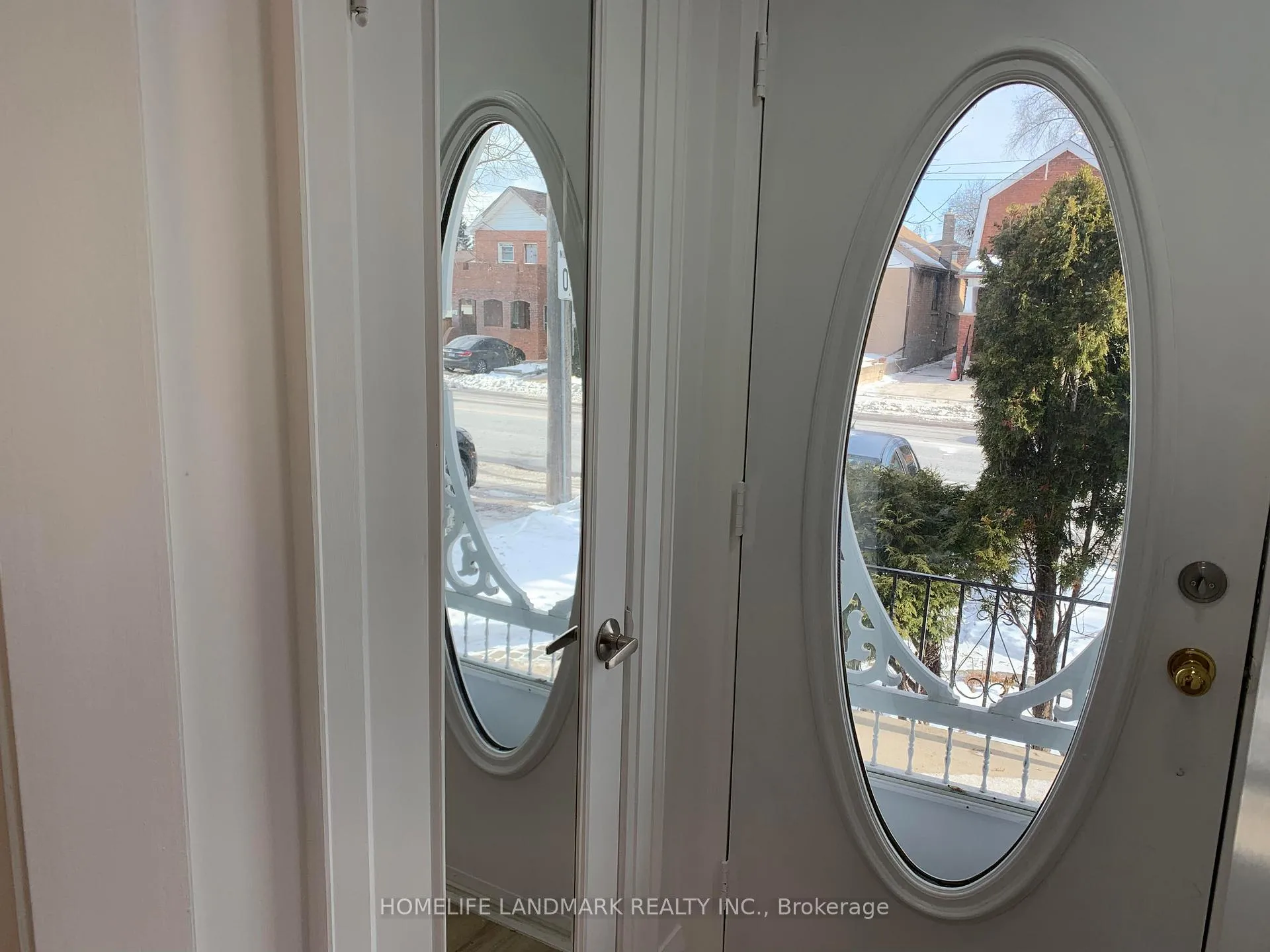 Photo 4 of 226 Donlands Avenue, Toronto, Danforth Village-East York — HOMEH