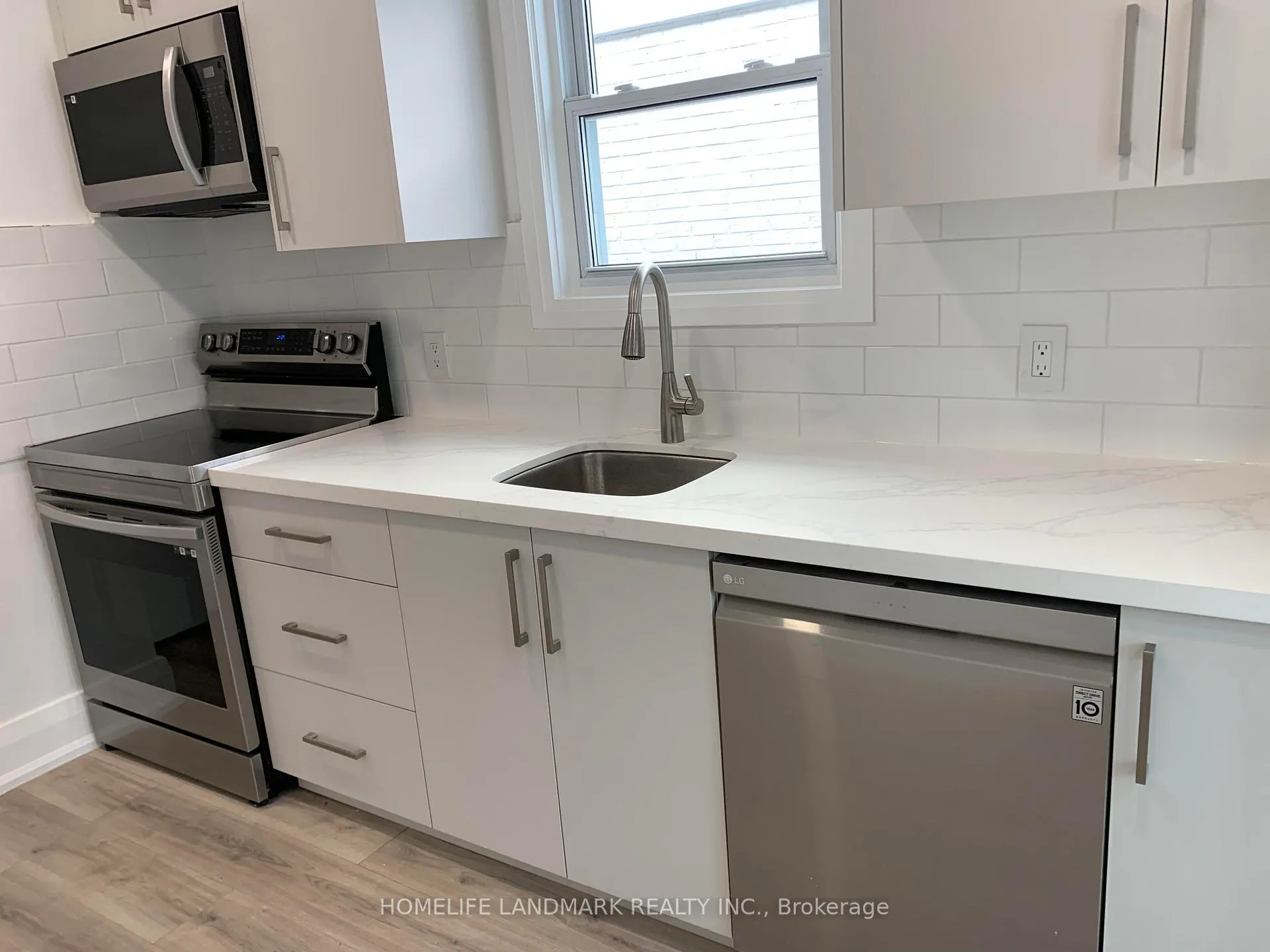 Photo 12 of 226 Donlands Avenue, Toronto, Danforth Village-East York — HOMEH