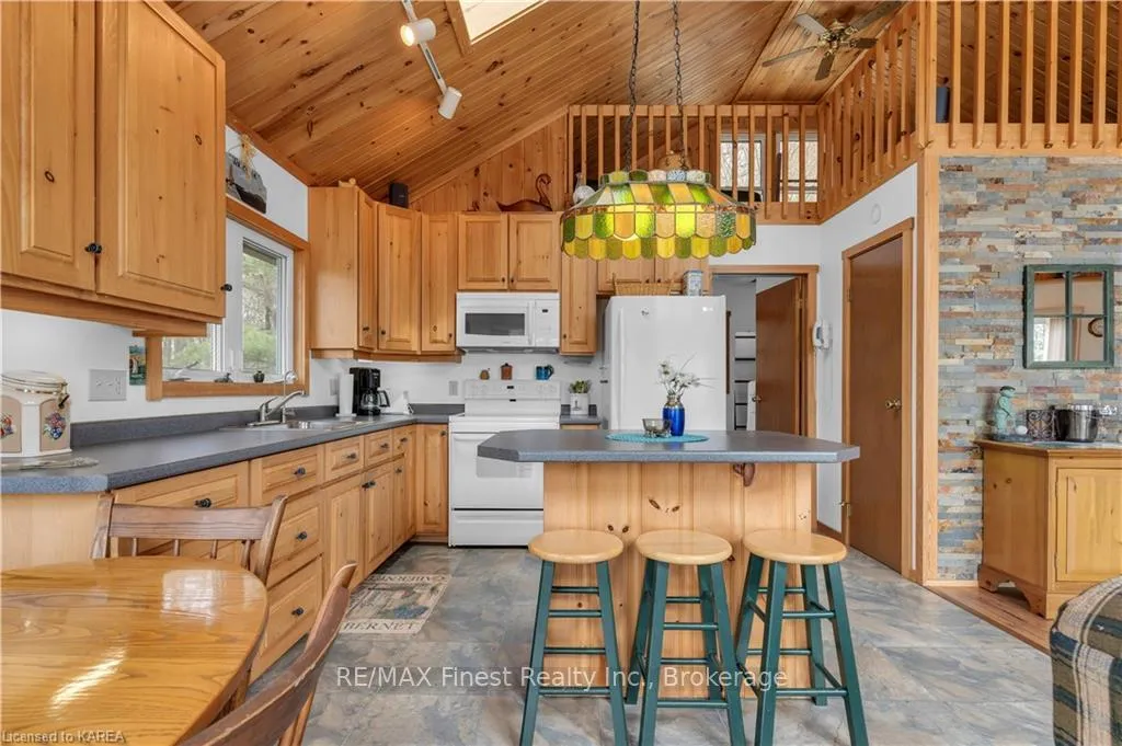 Photo 19 of 14 Downie, Frontenac Islands, The Islands — HOMEH