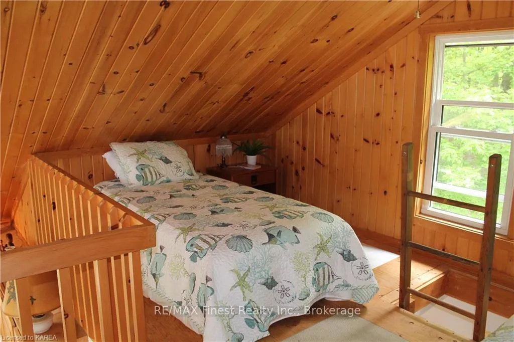 Photo 25 of 14 Downie, Frontenac Islands, The Islands — HOMEH