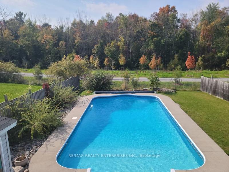 Photo 18 of 28 Sun King Crescent, Barrie, Innis-Shore — HOMEH