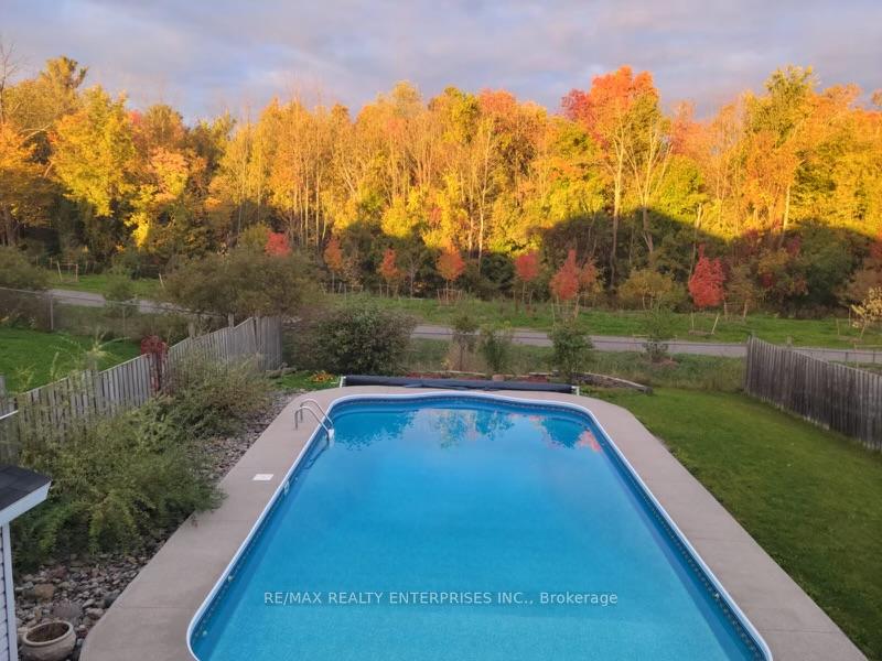 Photo 19 of 28 Sun King Crescent, Barrie, Innis-Shore — HOMEH