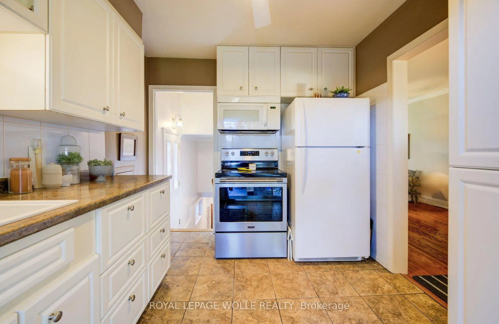 Photo 11 of 116 Boniface Avenue, Kitchener — HOMEH