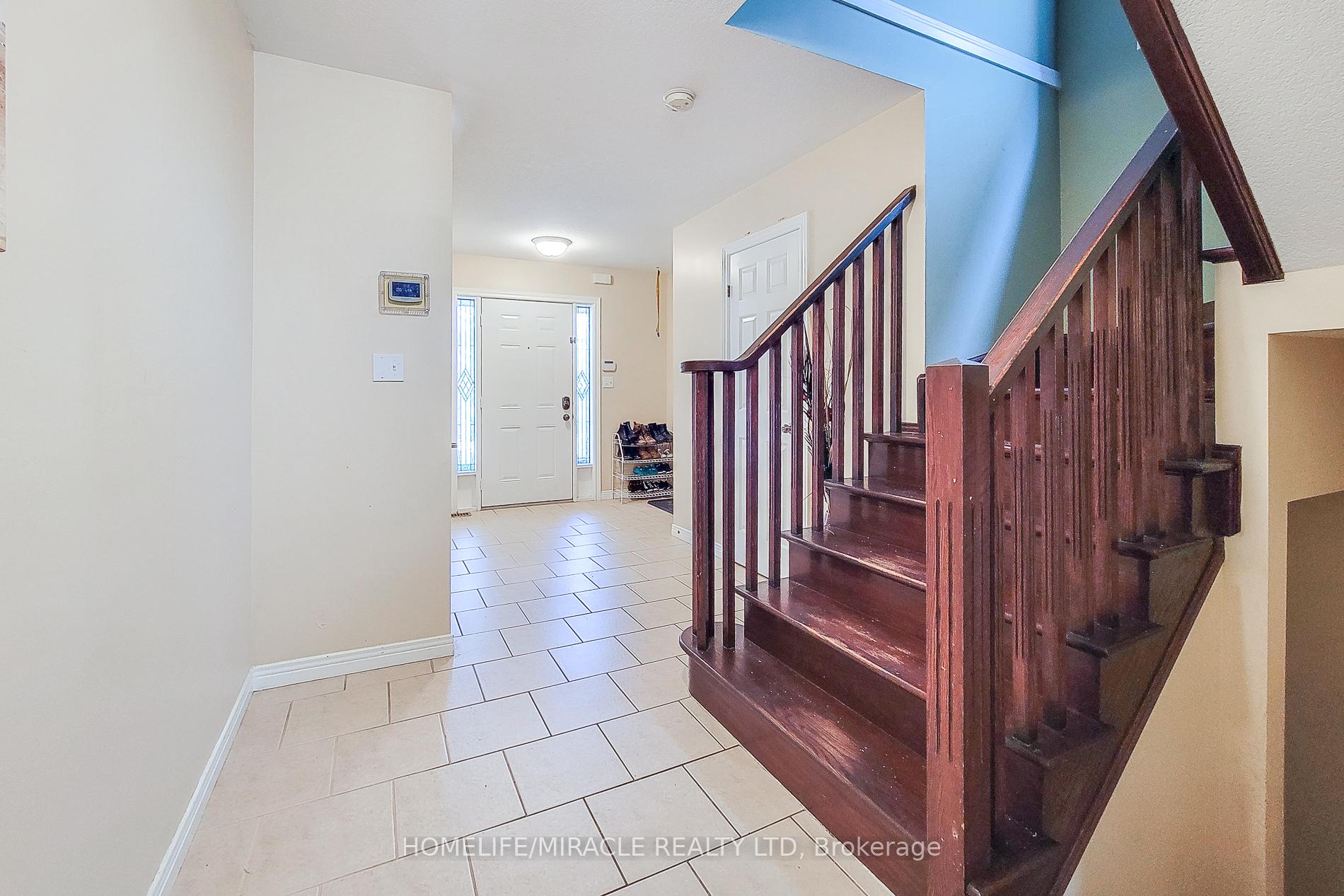 Photo 7 of 59 Periwinkle Drive, Hamilton, Rural Glanbrook — HOMEH