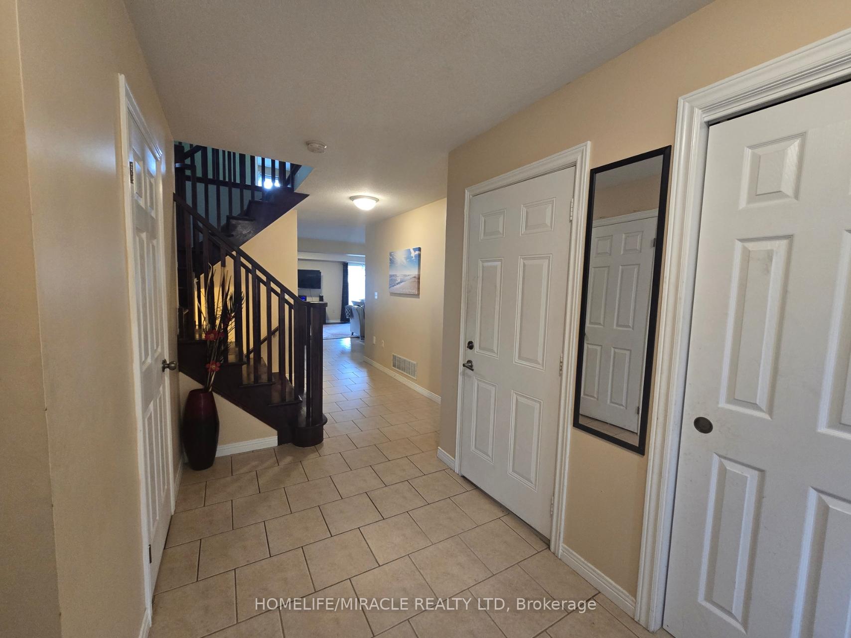 Photo 9 of 59 Periwinkle Drive, Hamilton, Rural Glanbrook — HOMEH