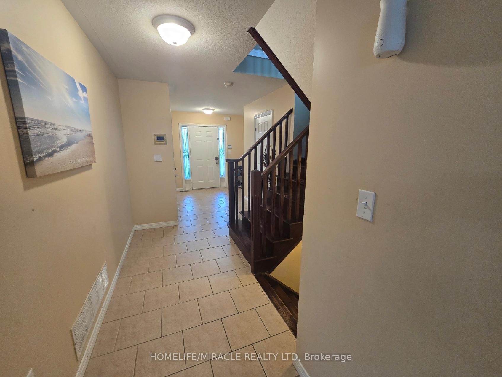 Photo 10 of 59 Periwinkle Drive, Hamilton, Rural Glanbrook — HOMEH