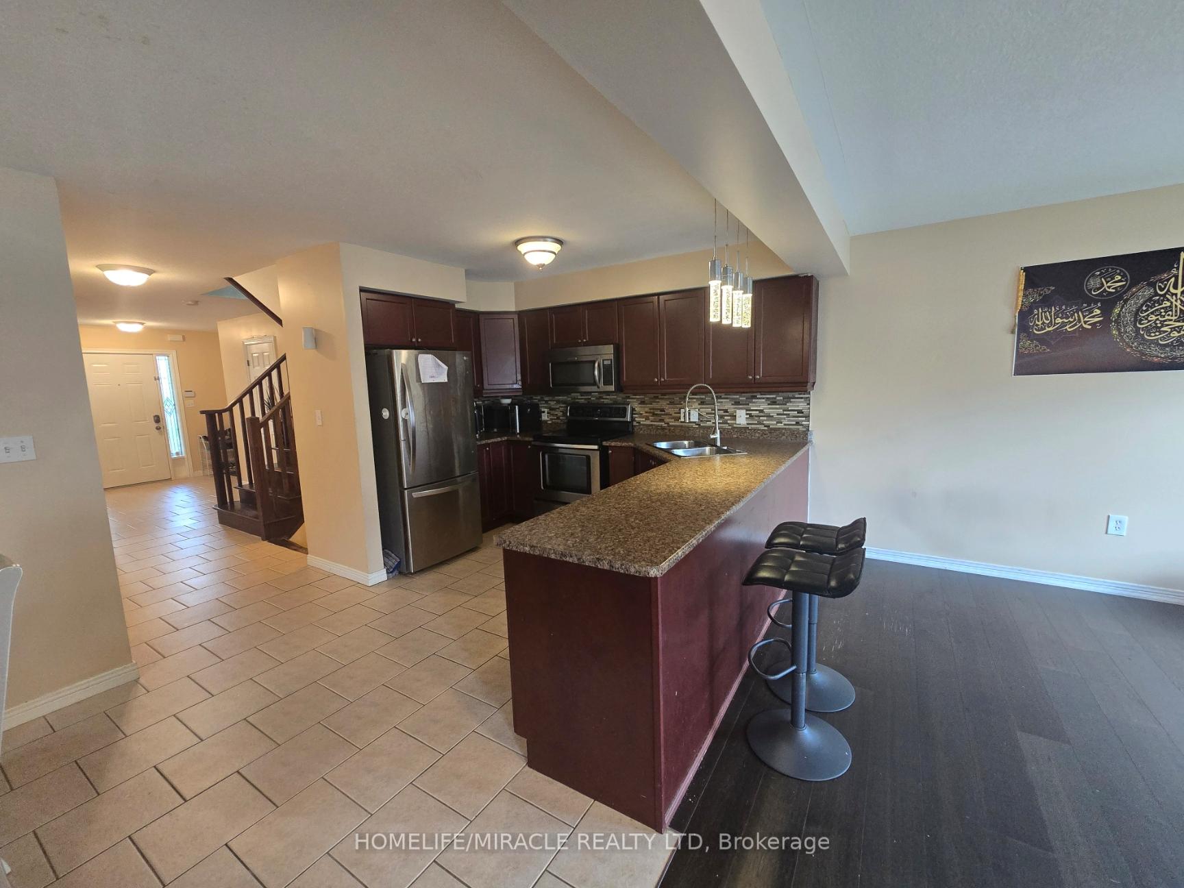 Photo 19 of 59 Periwinkle Drive, Hamilton, Rural Glanbrook — HOMEH