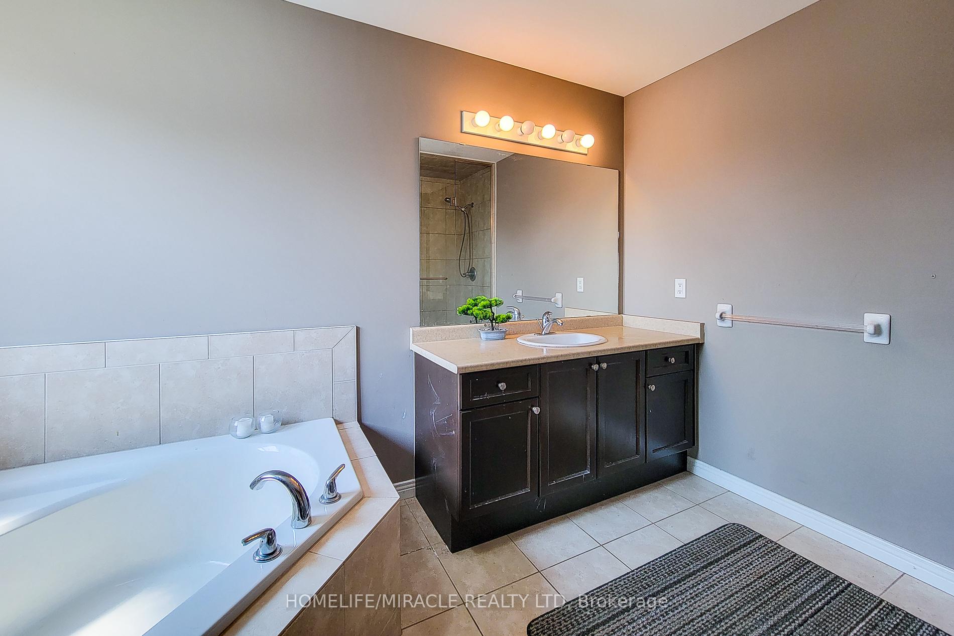 Photo 30 of 59 Periwinkle Drive, Hamilton, Rural Glanbrook — HOMEH