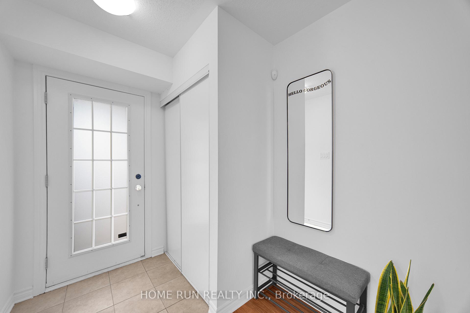 Photo 3 of 527 Simran Private, Ottawa, Barrhaven - Cedargrove/Fraserdale — HOMEH