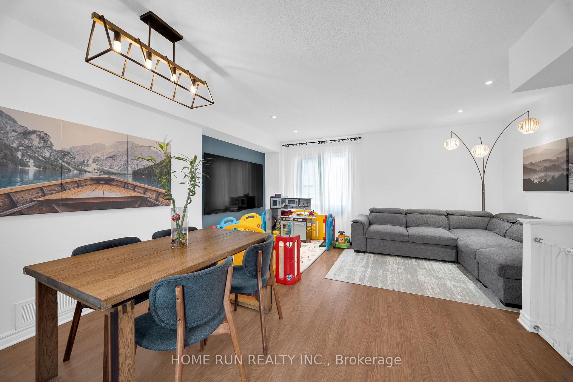 Photo 11 of 527 Simran Private, Ottawa, Barrhaven - Cedargrove/Fraserdale — HOMEH