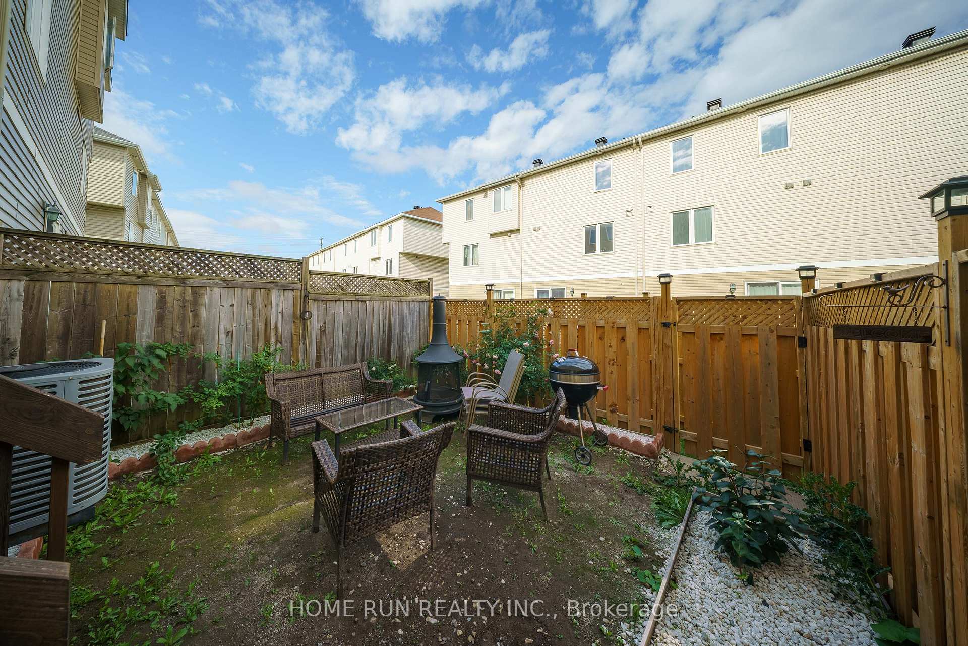 Photo 27 of 527 Simran Private, Ottawa, Barrhaven - Cedargrove/Fraserdale — HOMEH
