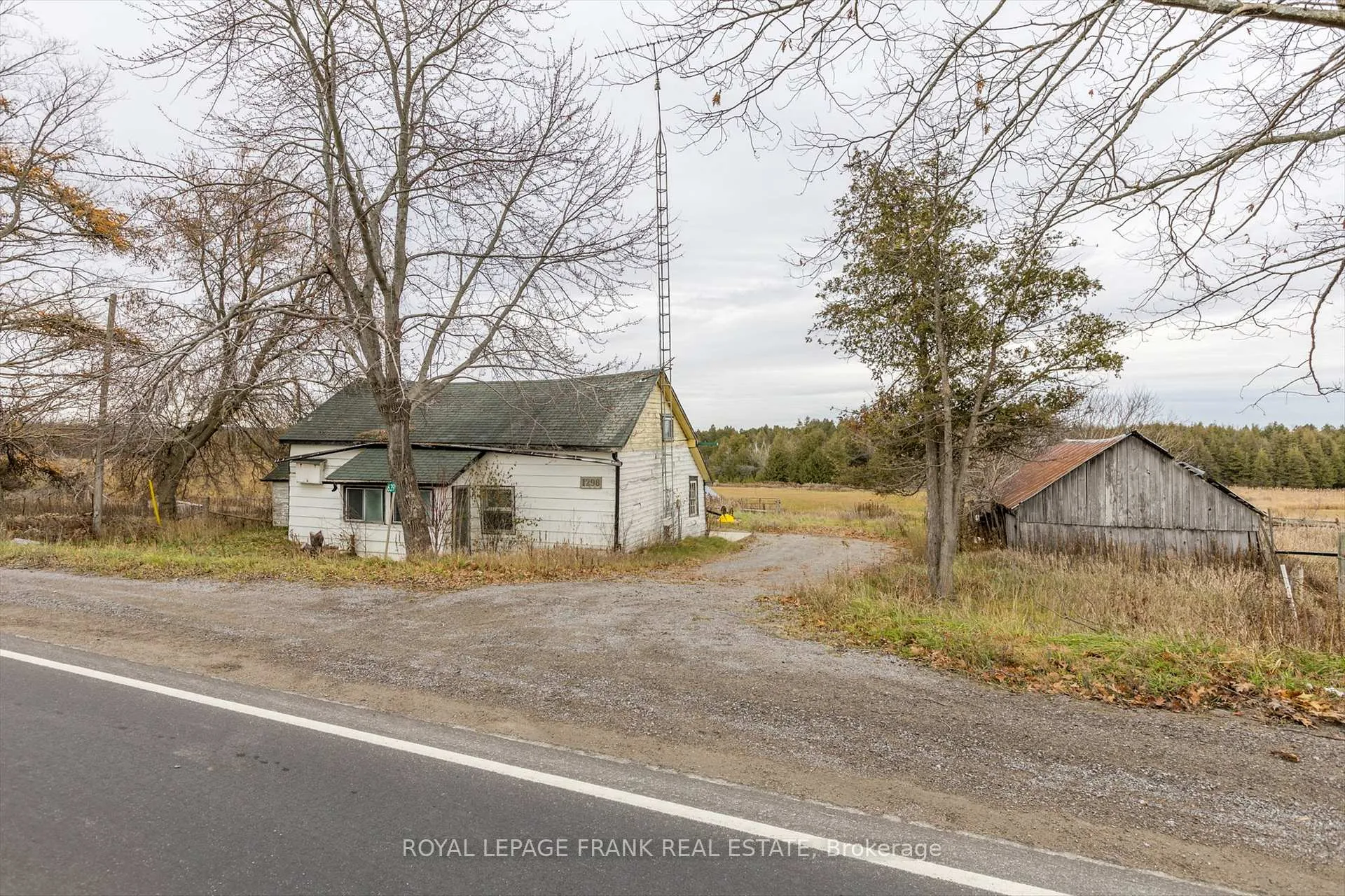 Photo 8 of 639 County Rd 4, Douro-Dummer — HOMEH