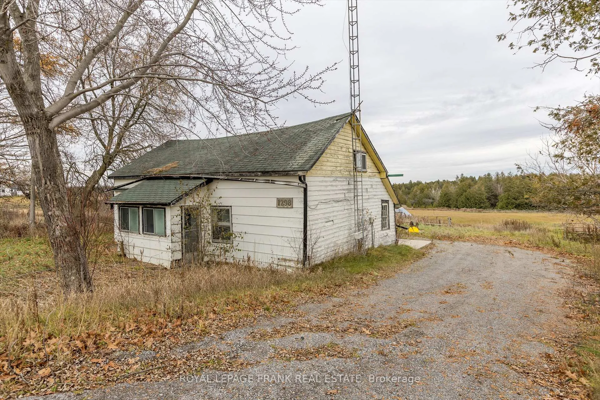 Photo 9 of 639 County Rd 4, Douro-Dummer — HOMEH