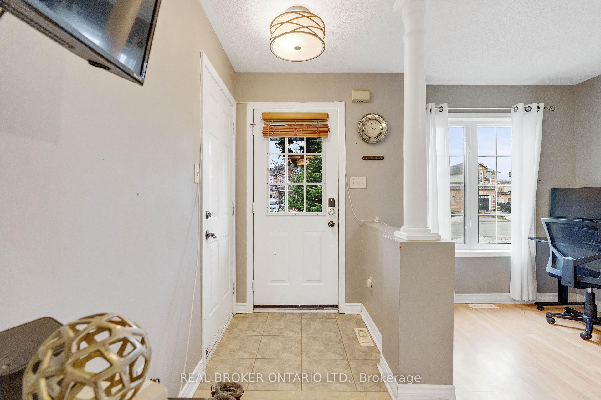 Photo 3 of 143 Sproule Drive, Barrie, Edgehill Drive — HOMEH