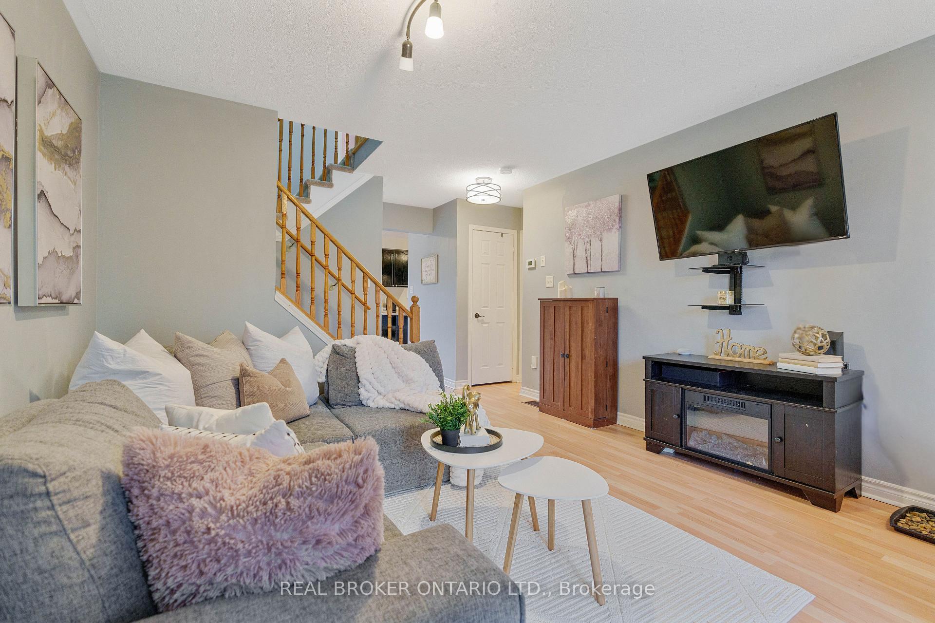 Photo 6 of 143 Sproule Drive, Barrie, Edgehill Drive — HOMEH