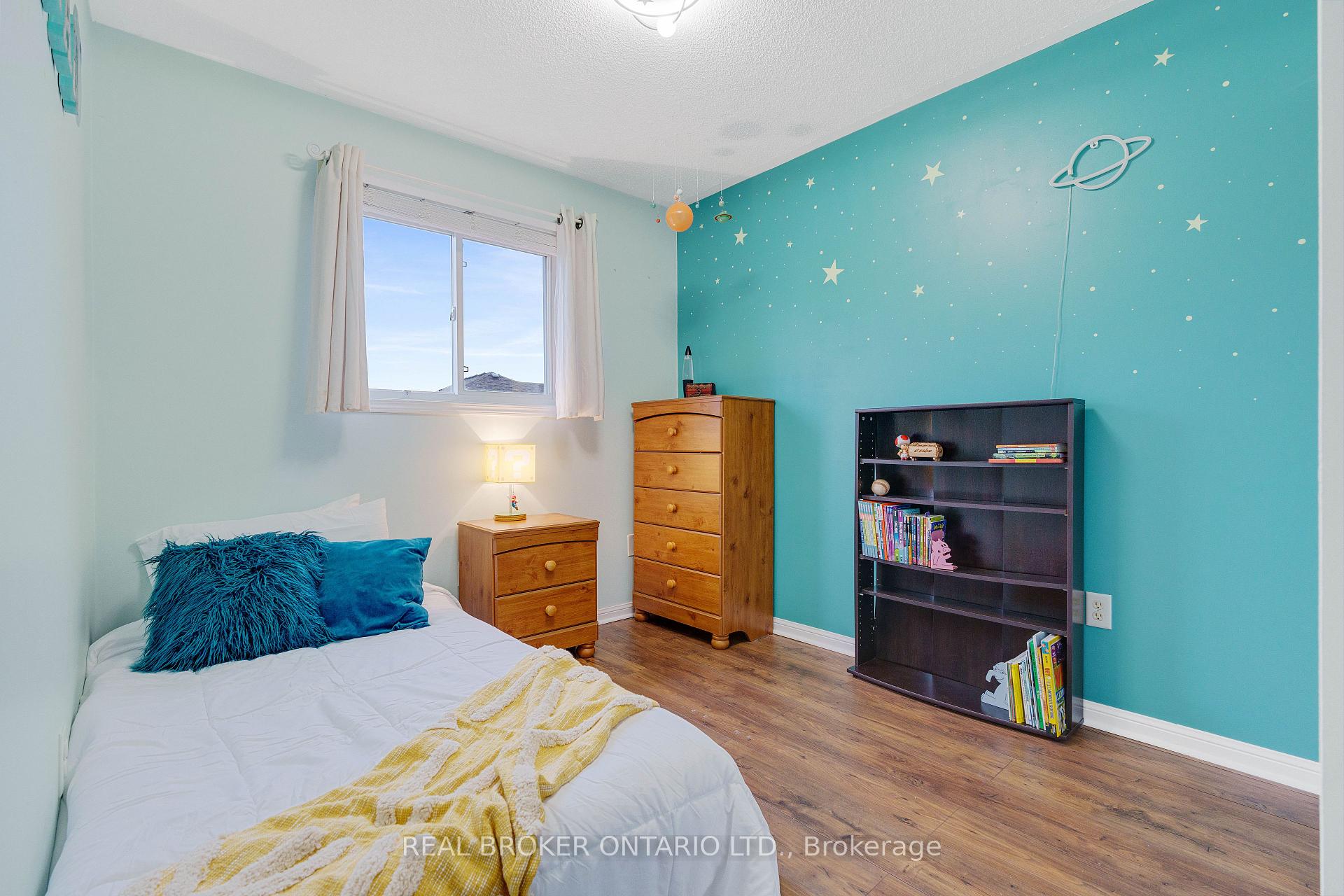 Photo 20 of 143 Sproule Drive, Barrie, Edgehill Drive — HOMEH