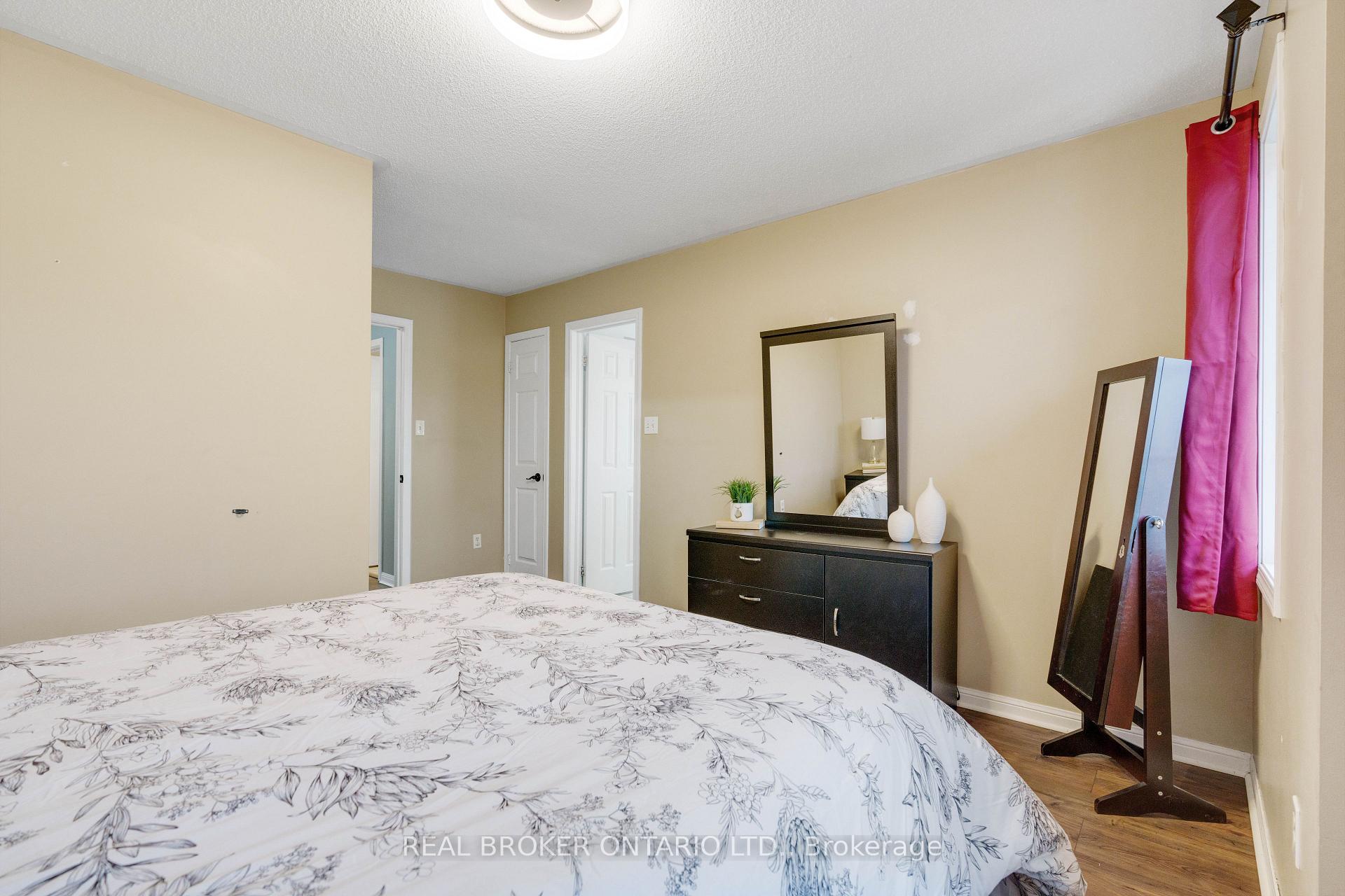 Photo 24 of 143 Sproule Drive, Barrie, Edgehill Drive — HOMEH