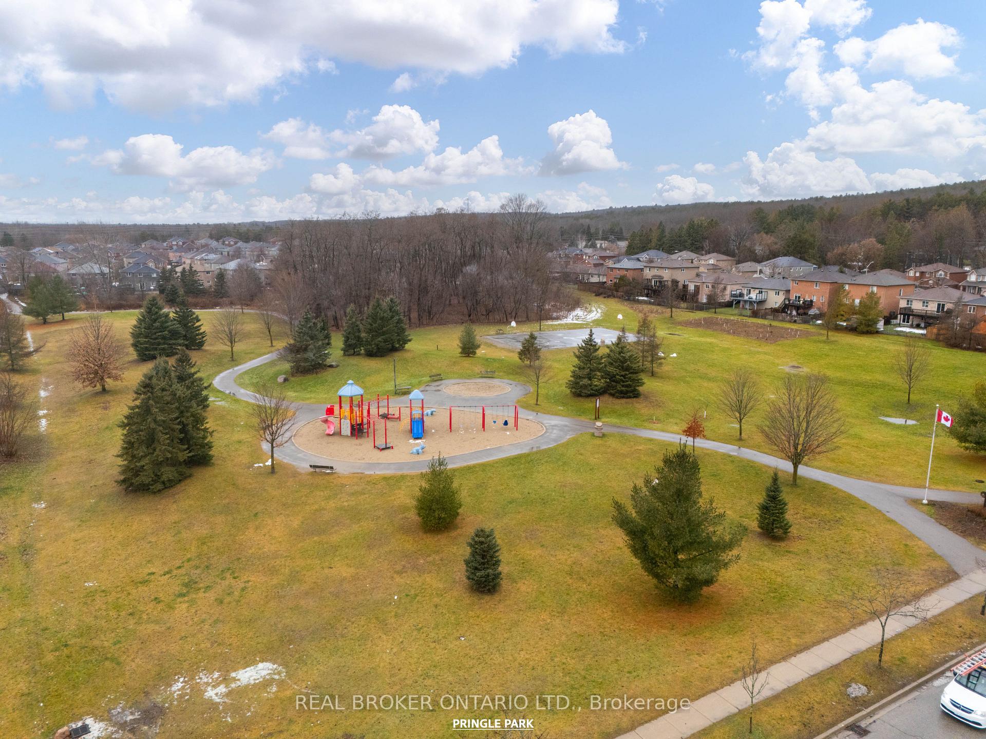 Photo 29 of 143 Sproule Drive, Barrie, Edgehill Drive — HOMEH