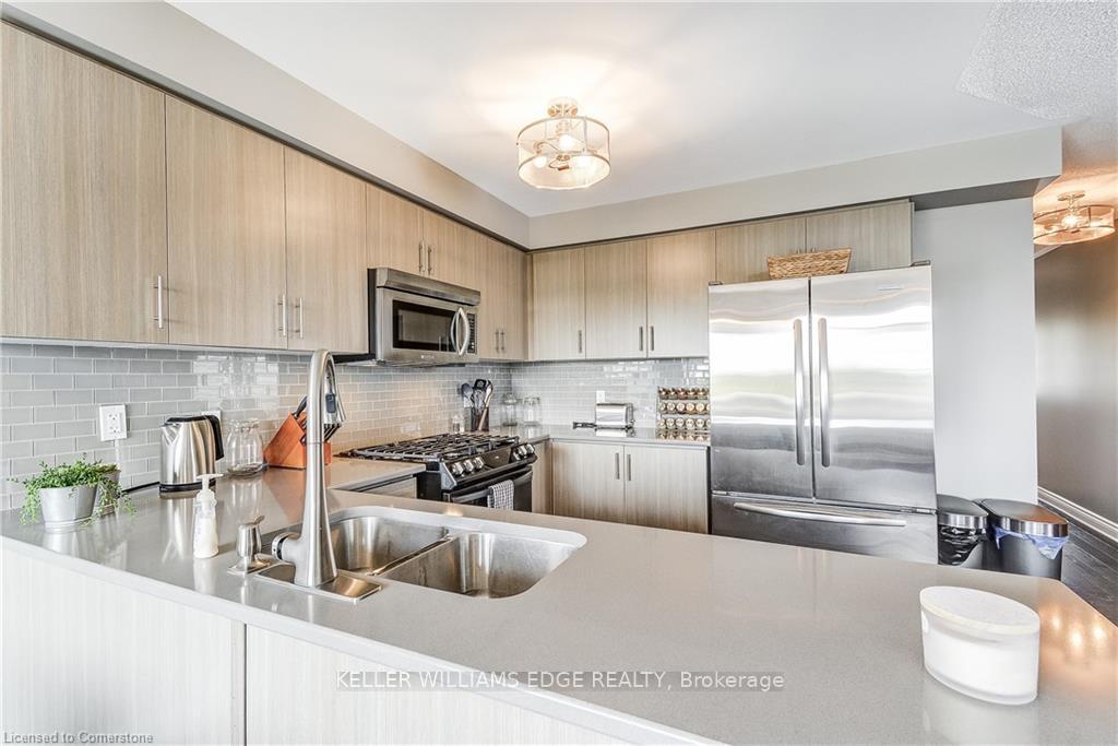 Photo 14 of 72 Keith Crescent, St. Catharines, Burleigh Hill — HOMEH
