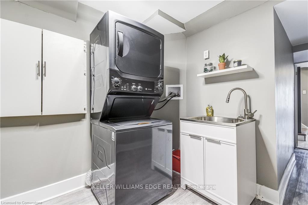 Photo 36 of 72 Keith Crescent, St. Catharines, Burleigh Hill — HOMEH