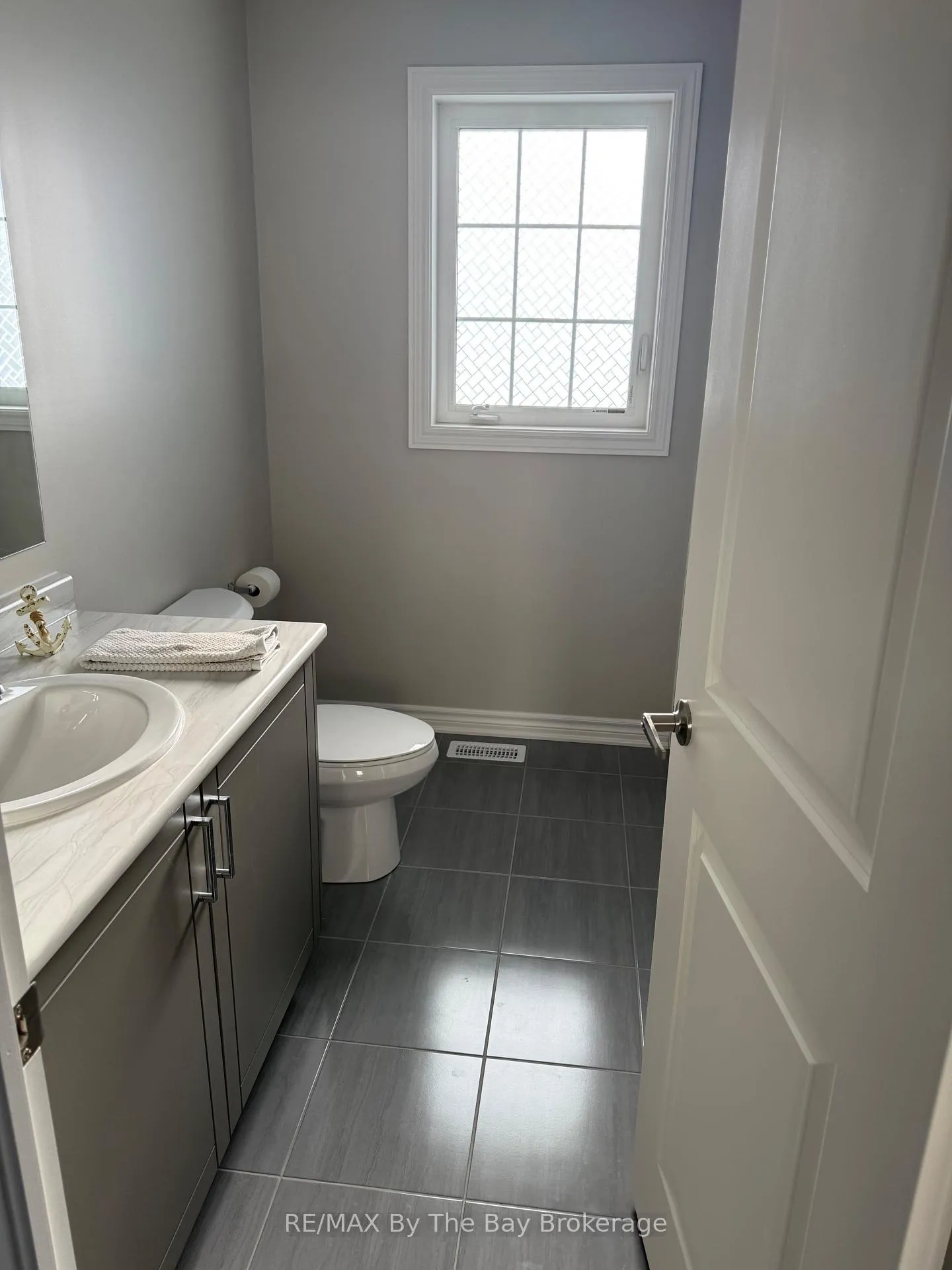 Photo 13 of 286 Springfield Crescent, Clearview, Stayner — HOMEH