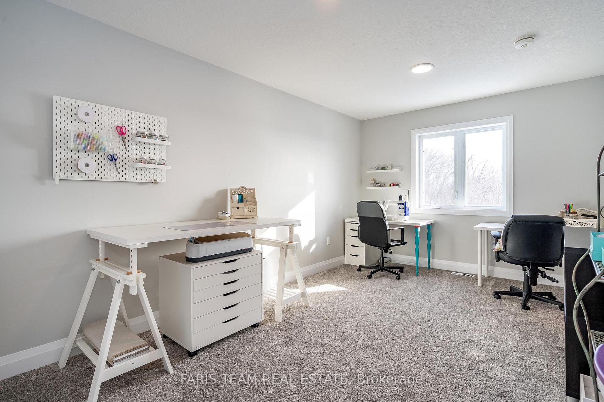 Photo 11 of 317 Edgehill Drive, Barrie, Edgehill Drive — HOMEH