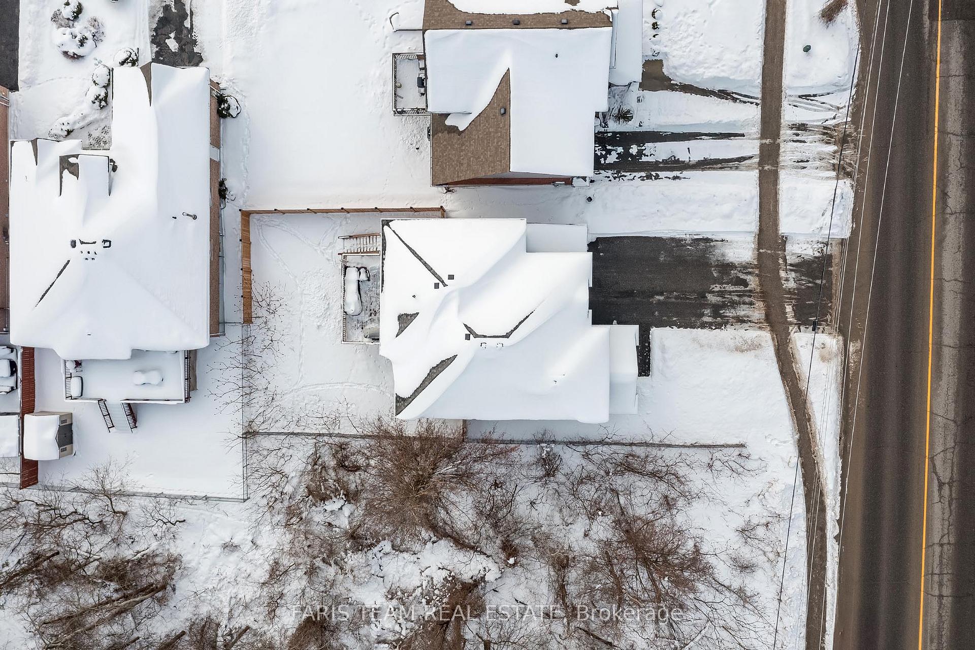 Photo 16 of 317 Edgehill Drive, Barrie, Edgehill Drive — HOMEH