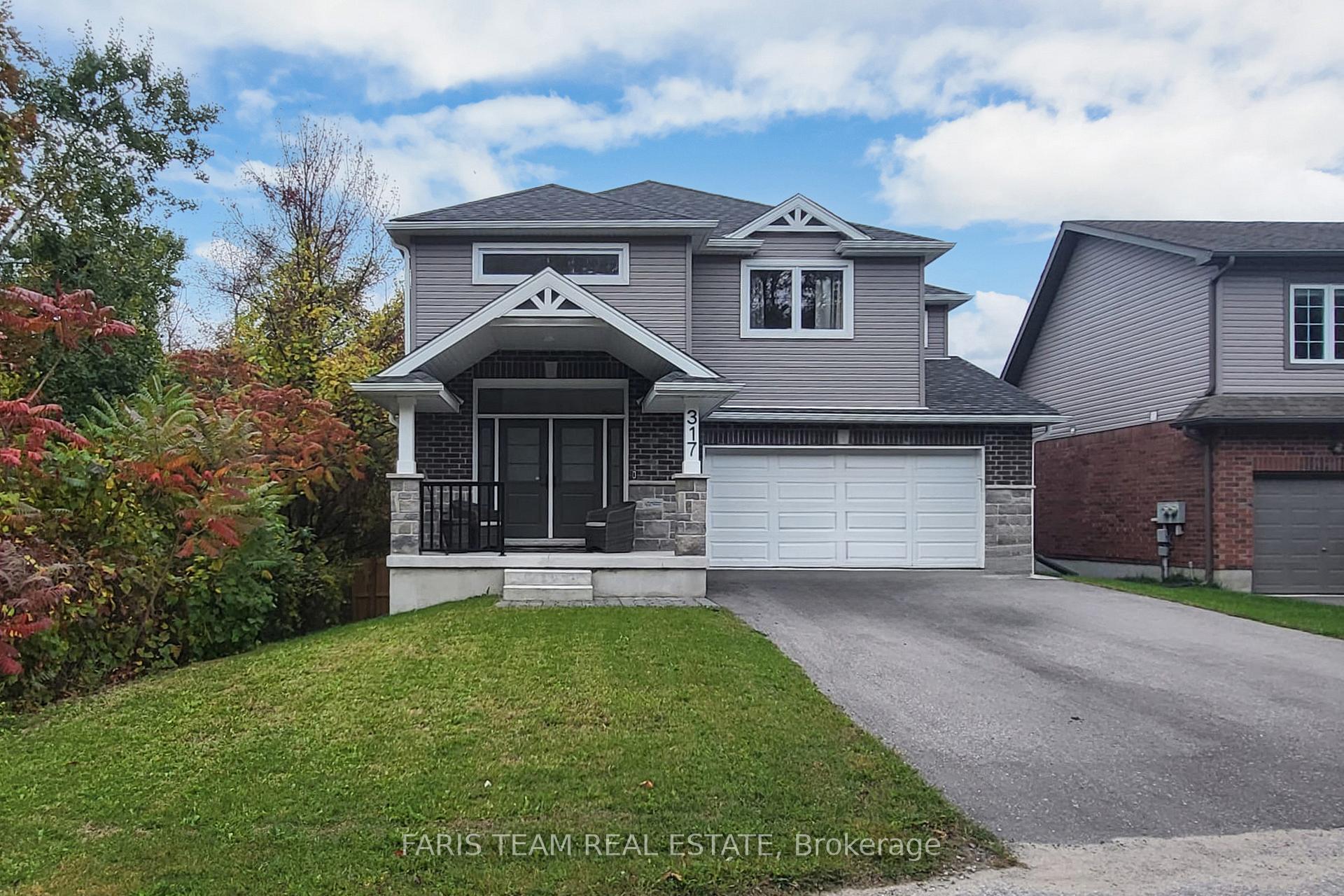 Photo 18 of 317 Edgehill Drive, Barrie, Edgehill Drive — HOMEH