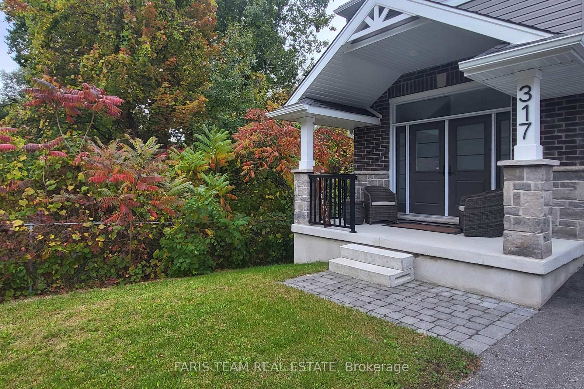 Photo 19 of 317 Edgehill Drive, Barrie, Edgehill Drive — HOMEH